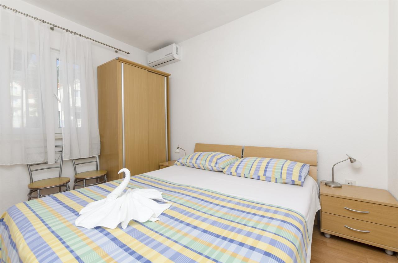 Apartment Anic Bol Exterior photo